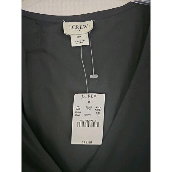 J.Crew ~Woman Size 00~ Black Top V-Neck Shirt NWT. - Picture 2 of 10